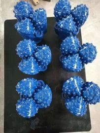IADC637 Water Well Tricone Drill Bit Blasthole Bits Bitts سفارشی سازی صدور گواهینامه رنگی
