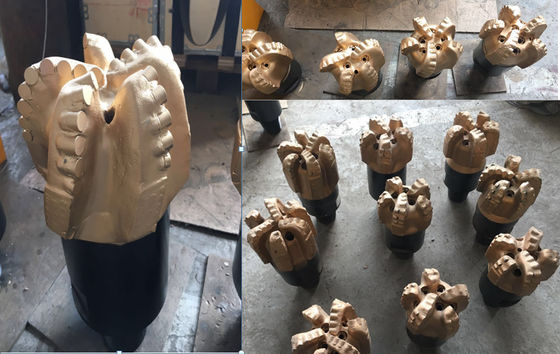 فولاد بدن / ماتریس بدن PDC مته بیت 5 تیغه برای آب خالص / نفت خالص حفاری